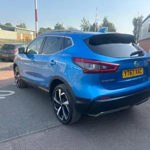 2017 Nissan Qashqai Tekna+ 1.6 DIG-T 163PS HATCHBACK Petrol Manual - Image 7