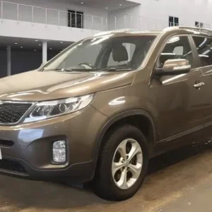 2013 Kia Sorento 2.2 CRDi KX-2 AWD Euro 5 5dr ESTATE Diesel Manual - Image 2
