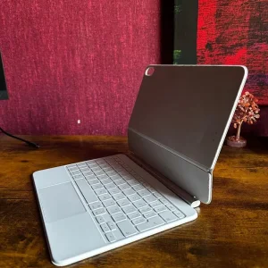 New and unused Magic Keyboard for iPad Air 11-inch (M3) - Image 3