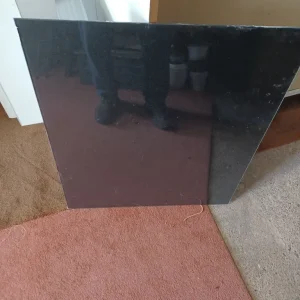 Black glass splashback - Image 2