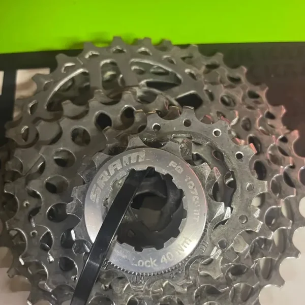 SRAM PG 1070 10 speed 11-32 cassette