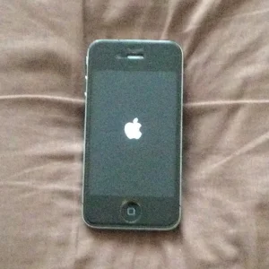 APPLE IPHONE 4 16GB BLACK SMARTPHONE UNLOCKED - A1332 - READ DESCRIPTION - BRAND NEW CONDITION! - Image 3
