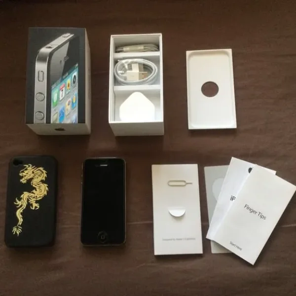 APPLE IPHONE 4 16GB BLACK SMARTPHONE UNLOCKED - A1332 - READ DESCRIPTION - BRAND NEW CONDITION!