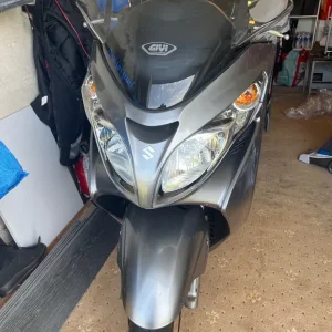 Suzuki,