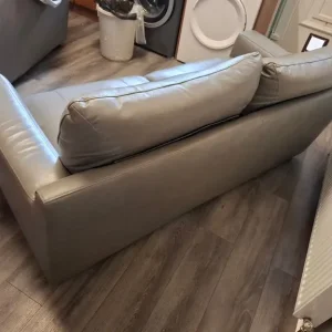 Grey leather settees - Image 3