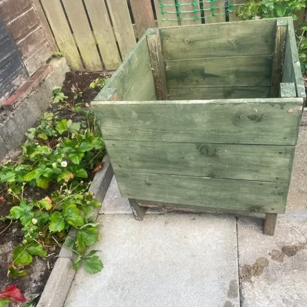 Troughs/planters