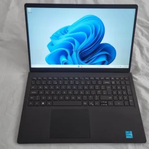 Like New Dell 15.6 Core i3 250GB SSD Laptop cu