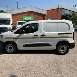 2020 Peugeot Partner 1000 1.5 Bluehdi 100 Grip Van Small Van Diesel Manual - Image 6