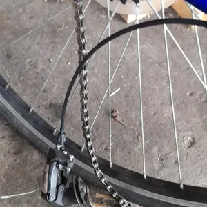 2 mountain bikes/ repair - Image 2