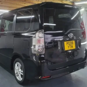 Toyota voxy/noah 2.0 automatic 4 x new tyres 8 seater japanese import 08 - Image 2