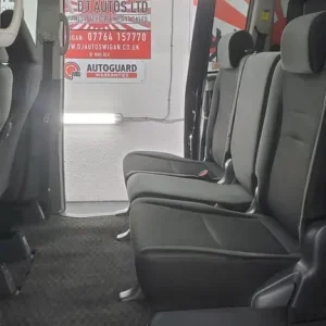 Toyota voxy/noah 2.0 automatic 4 x new tyres 8 seater japanese import 08 - Image 6