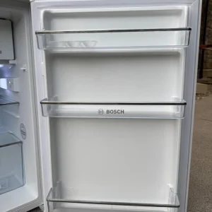 BOSCH 120L Undercounter Fridge Freezer *Brand New* - Image 4