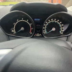 Ford, FIESTA, Hatchback, 2014, Manual, 1241 (cc), 5 doors - Image 8