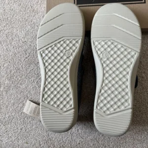 Cushion walk shoe - Image 6