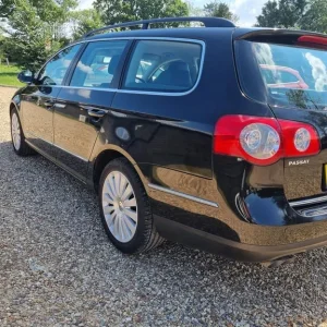 2009 Volkswagen Passat 2.0 TDI BlueMotion Tech Highline Euro 5 (s/s) 5dr ESTATE Diesel Manual - Image 4