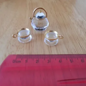 MINIATURE VINTAGE: Tiny crystal/glass teaset: Teapot, 2 cups with joined saucers - lovely condition