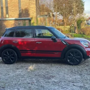 Mini Countryman 2.0 Cooper SD 2014 Red Manual - Image 8