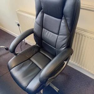 Leather boss chair