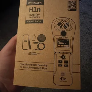 Zoom H1n Handy Recorder (2023 H1n-VP) – Boxed New (unused). - Image 2