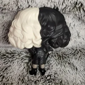 Disney Cruella De Vil Pop Vinyl Figure - Image 6