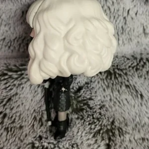 Disney Cruella De Vil Pop Vinyl Figure - Image 7