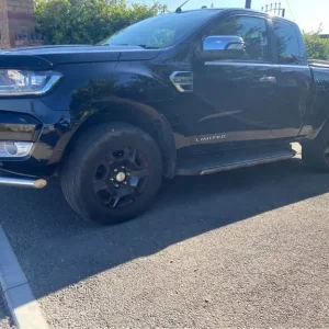 2019 FORD RANGER 4x4 KING CAB RARE low miles no vat - Image 2