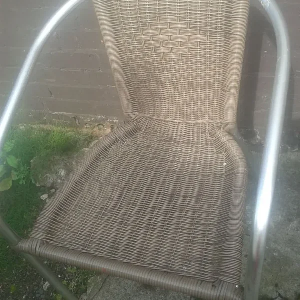 2 X STACKABLE GARDEN CHAIRS ONLY £5
