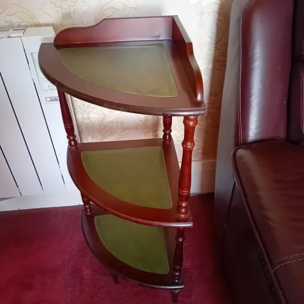 Corner stand