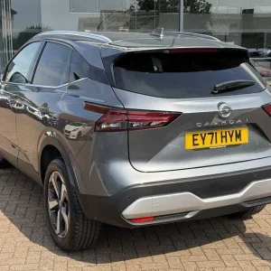 2021 Nissan Qashqai 1.3 DiG-T MH N-Connecta 5dr HATCHBACK Petrol/Electric Hybrid Manual - Image 3