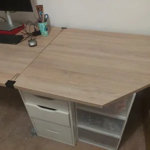 Desk - Image 3