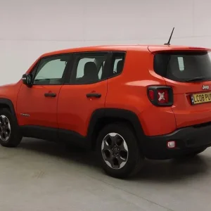 2016 Jeep Renegade 1.6 MultiJetII Sport SUV 5dr Diesel Manual Euro 6 (s/s) (120 ps) SUV DIESEL Ma... - Image 4