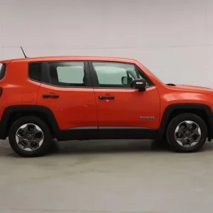2016 Jeep Renegade 1.6 MultiJetII Sport SUV 5dr Diesel Manual Euro 6 (s/s) (120 ps) SUV DIESEL Ma... - Image 6