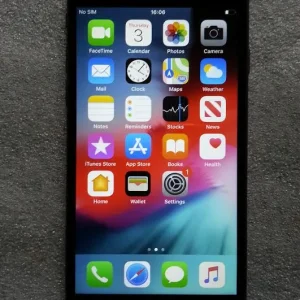 Apple iPhone 8 (64GB) *UNLOCKED* in Perfect Working Condition - Image 3