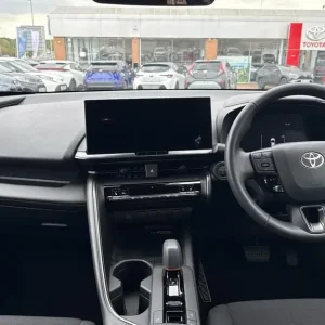 2024 Toyota C-HR 1.8 Hybrid Design 5dr CVT SUV Hybrid Automatic - Image 5