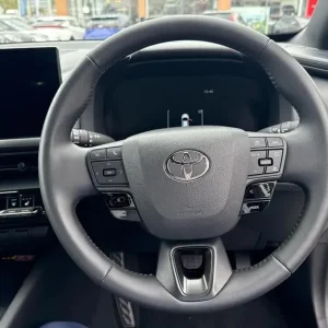 2024 Toyota C-HR 1.8 Hybrid Design 5dr CVT SUV Hybrid Automatic - Image 6