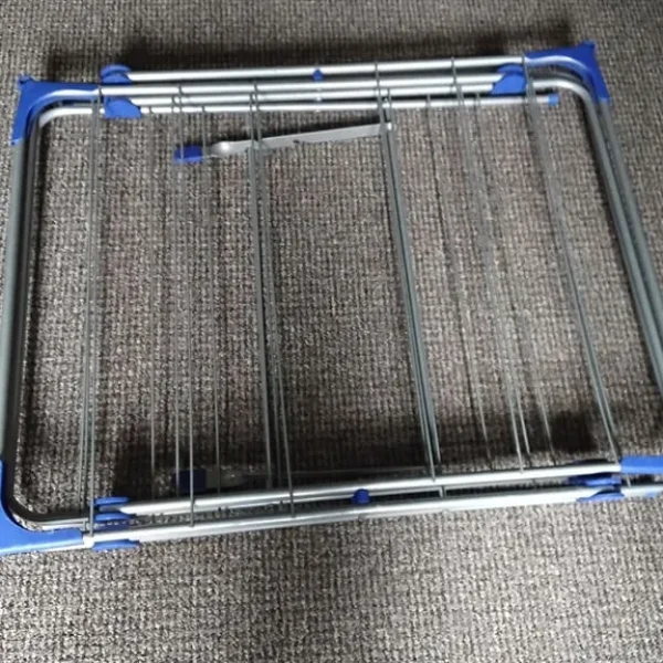 CLOTHES DRYER