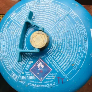 Campingaz 2.75kg cylinders one full one 3/4 full - Image 3