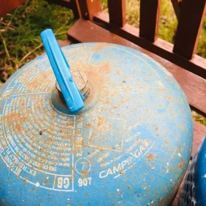 Campingaz 2.75kg cylinders one full one 3/4 full - Image 4