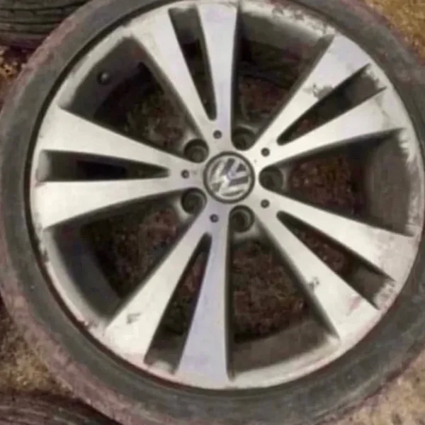 x1 VW VOLKSWAGEN EOS 18'' ALLOY with WITH tyre Caddy Golf