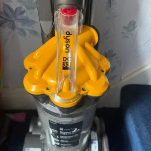 Dyson dc33 - Image 2