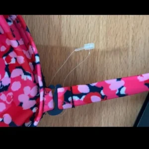 Beautuful ladies swimming wears - Image 3