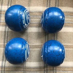 Aero Sonic size 4H WB25 Z grip. Blue with black speckle and Opera house motif. VGC - Image 3