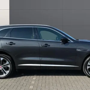 2022 Jaguar F-Pace 3.0 D300 R-Dynamic HSE 5dr Auto AWD Diesel Estate Estate Diesel Automatic - Image 5