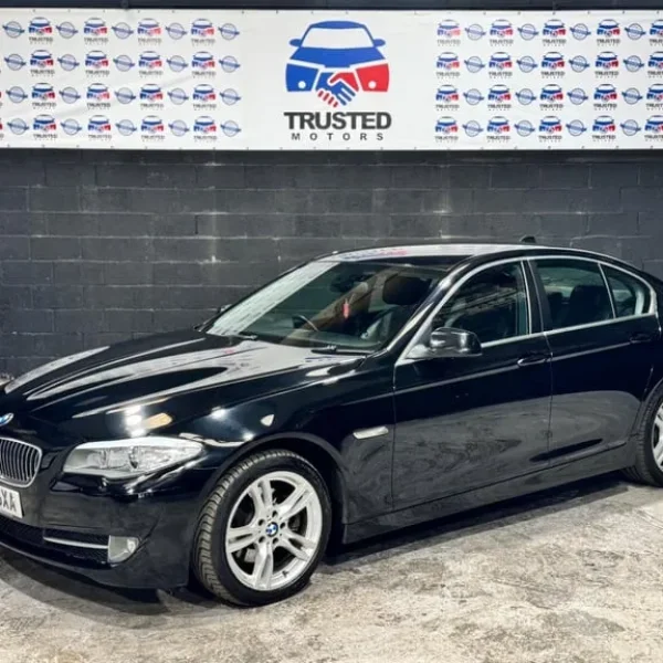 BMW 5 SERIES 2.0 520d SE Saloon 2013