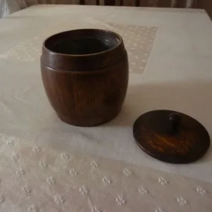 Wooden tobacco jar with metal lining - Image 2