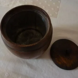 Wooden tobacco jar with metal lining - Image 3