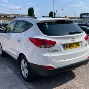 2012 Hyundai Ix35 CRDI PREMIUM Estate Diesel Manual - Image 3