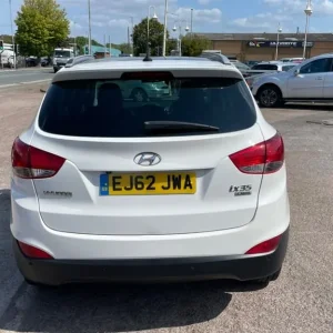 2012 Hyundai Ix35 CRDI PREMIUM Estate Diesel Manual - Image 4