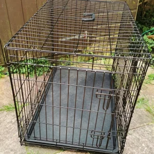 LARGE BLACK STEEL DOG CAGE FOR SALE (Approximate dimensions L. 36 W. 24 H. 25 inches) - Image 4