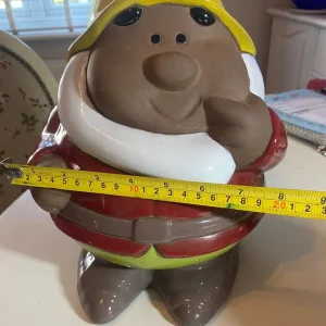 Terracotta large garden gnome - Image 8